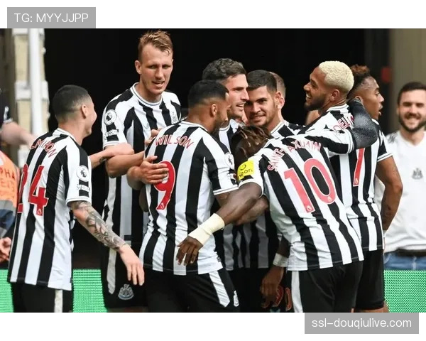 战术观察:为何更多球队在对阵曼城时,选择放弃边路坚守中路? 战术观察:为何更多球队在对阵曼城时,选择放弃边路坚守中路?